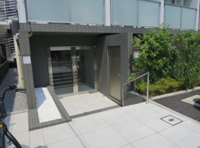【エントランス】 | B City 高田馬場 alivie