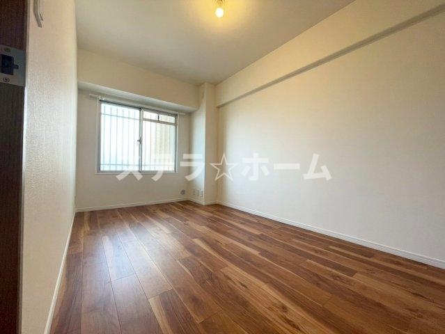 パレ千里壱号棟の洋室|きれいな洋室です
