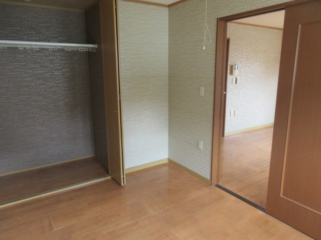 グランドール南町の洋室
