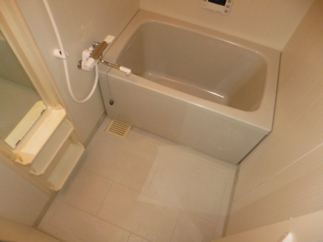 コンフォース亀山Ⅱの浴室