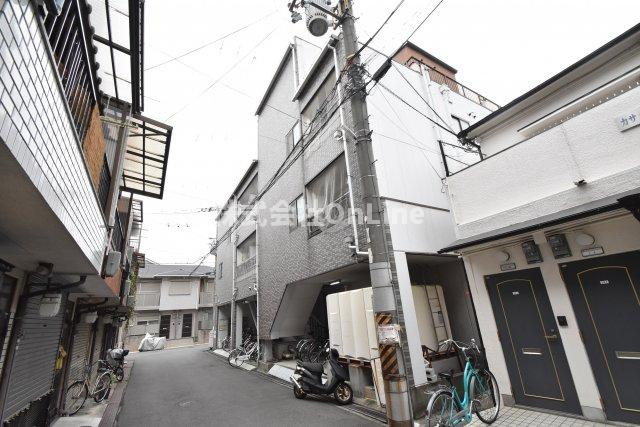 サンライフ近江堂の外観