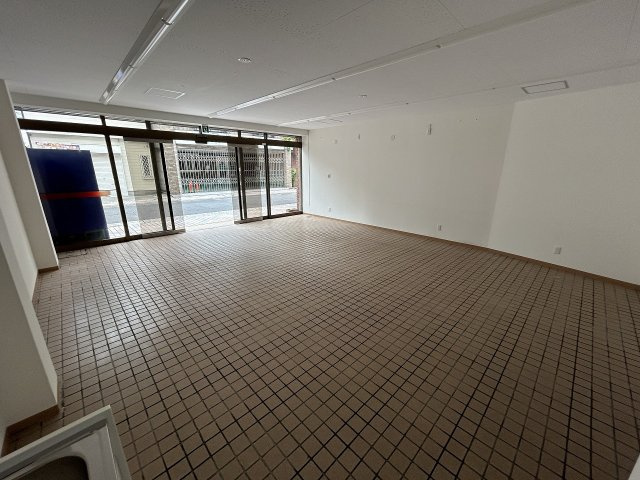 グランベール森下のロビー