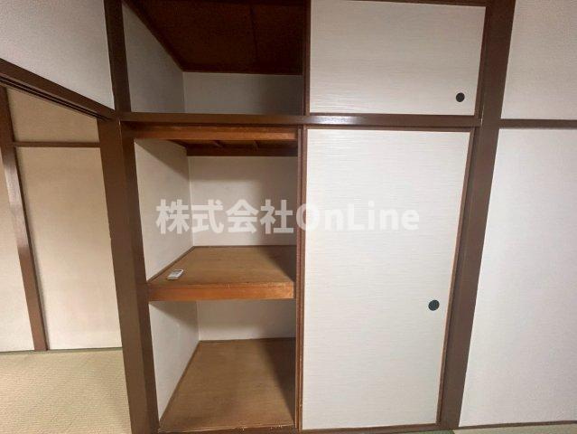 花園ハイツの収納