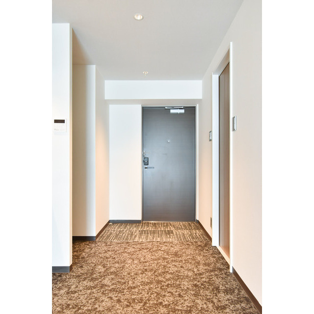 T’s Residence Nagoyaの玄関
