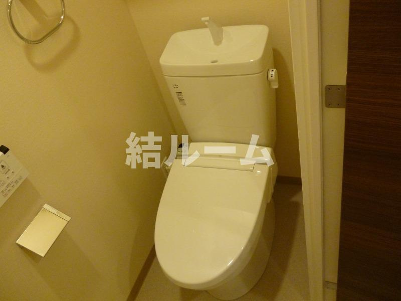 北区滝野川７丁目の賃貸マンションのトイレ