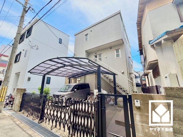尼崎市立花町３丁目の外観|2階は対面式キッチンなので、お料理中もリビングにいるお子様の様子が見守りやすい設計です。