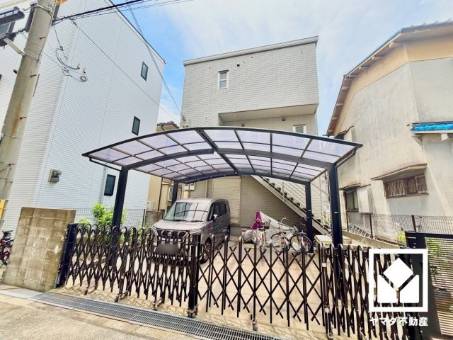 尼崎市立花町３丁目の外観|突然の来訪時にも防犯面で心強いモニター付きインターホンを設置。お留守番中のお子様も、室内からスムーズに相手の確認ができます。