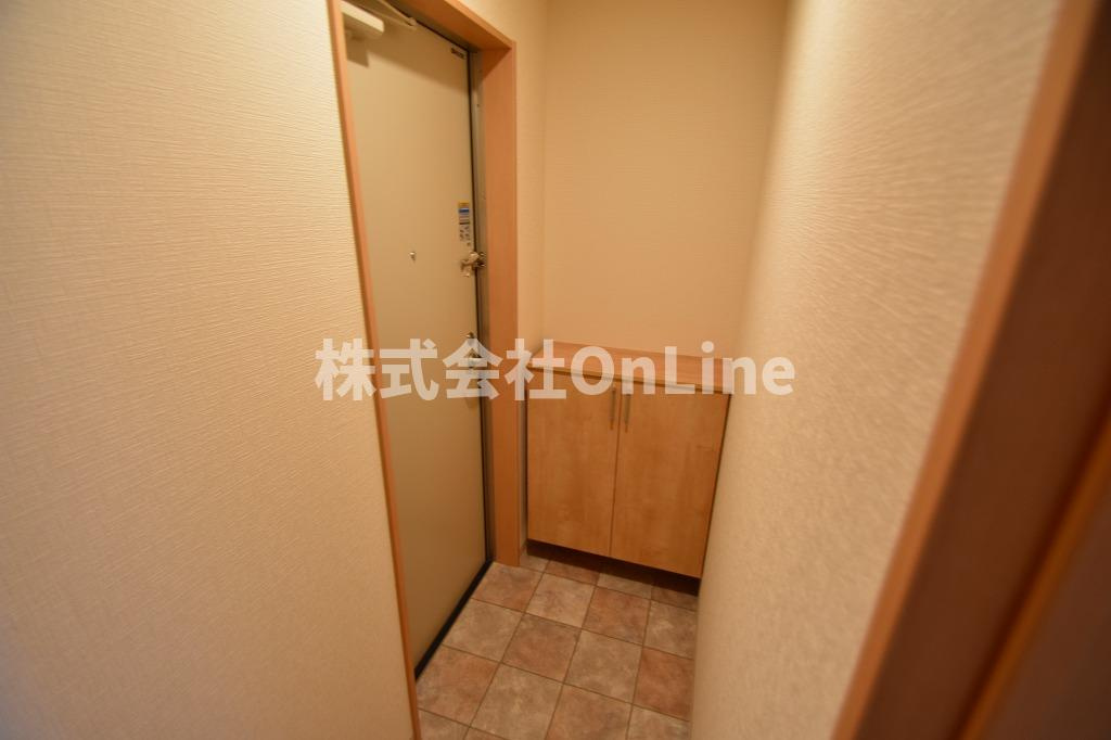 F+style東大阪本庄2号館の玄関