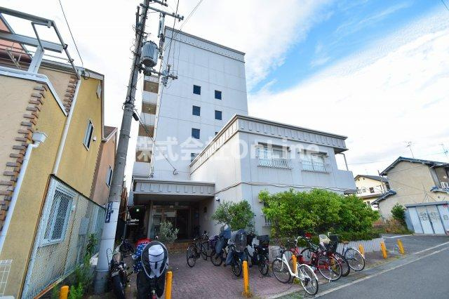 グランドシャトー山本の外観