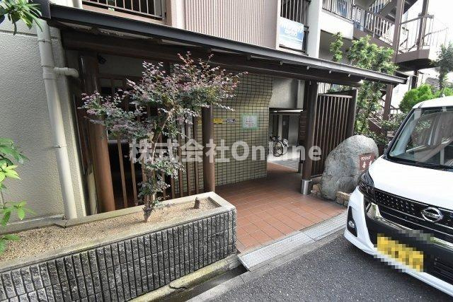 マンション吾光のエントランス