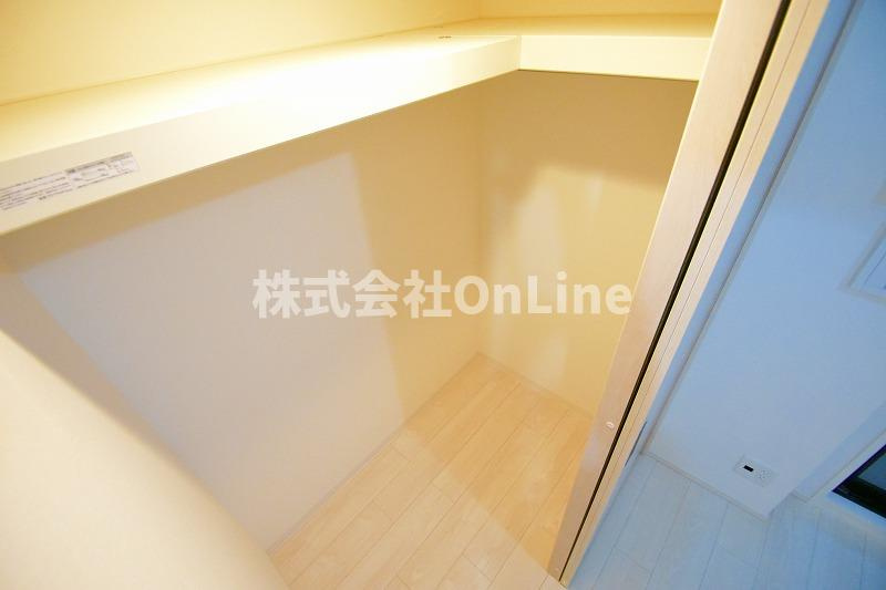 ソルテラスOSAKA　EAST　GATEの収納