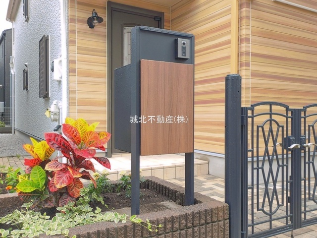 杉並区成田東1丁目 限定1棟の設備|ポスト