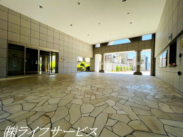 【エントランス】 | キングスクエア北大阪パークフェリスⅠ番館 | エントランスホール