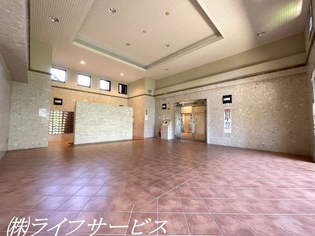 【エントランス】 | キングスクエア北大阪パークフェリスⅠ番館 | エントランスホール