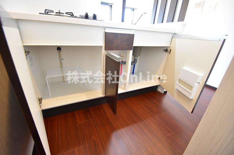 東大阪市長栄寺の賃貸マンションの収納