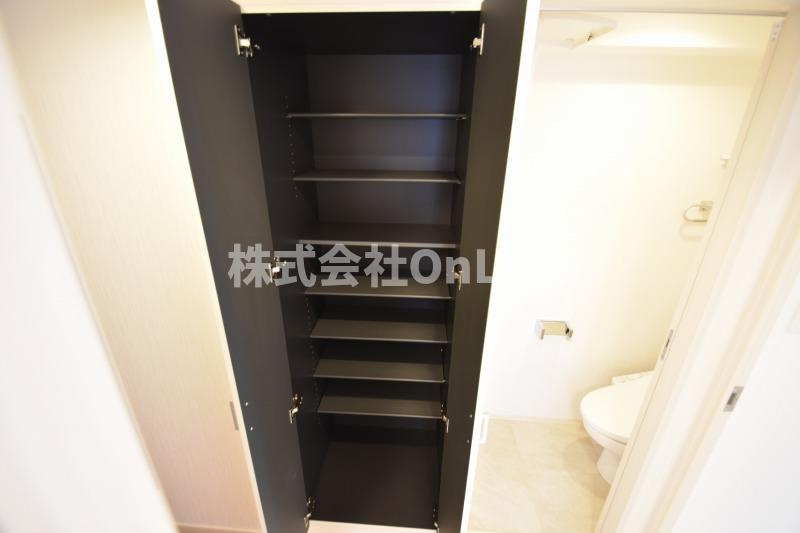 東大阪市森河内西２丁目の賃貸マンションの収納