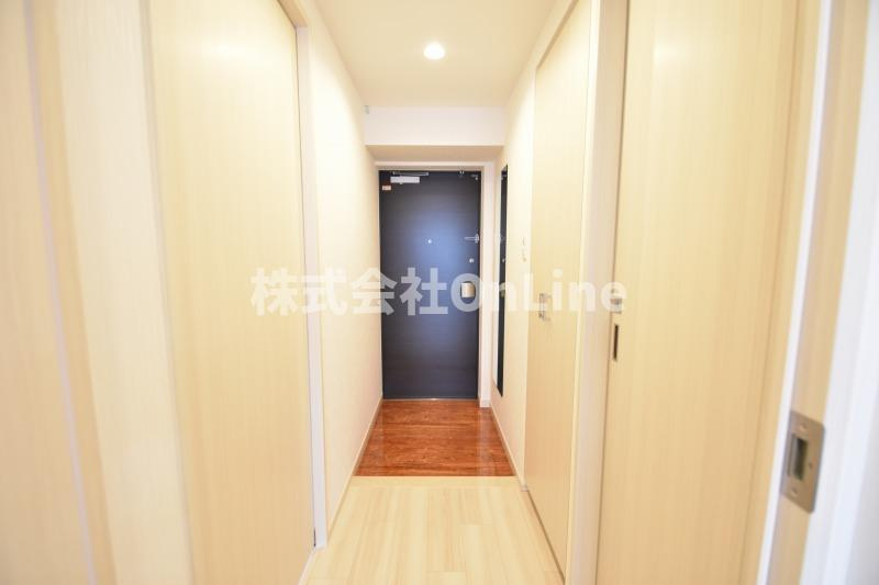 東大阪市森河内西２丁目の賃貸マンションの玄関