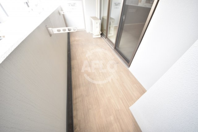 ATKレジデンスなにわ橋 西天満小学校のバルコニー|ATKレジデンスなにわ橋　バルコニー