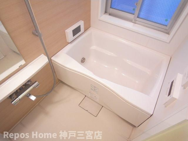 アーバネックスみなと元町の浴室