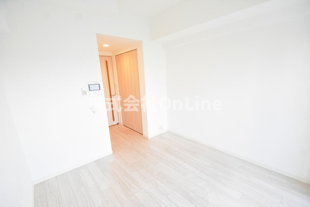 S-RESIDENCE高井田Centralの洋室