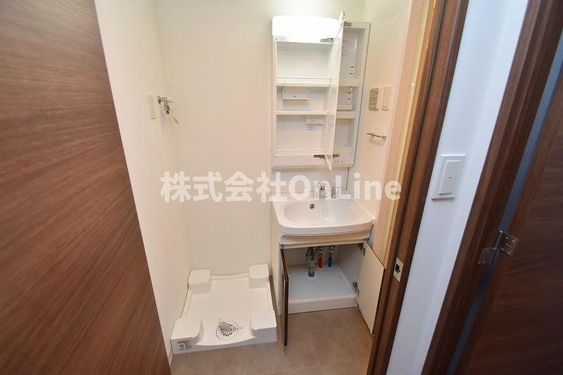 ARCOBALENO OSAKA FUSE（旧S-RESIDENCE布施aventra）の洗面所
