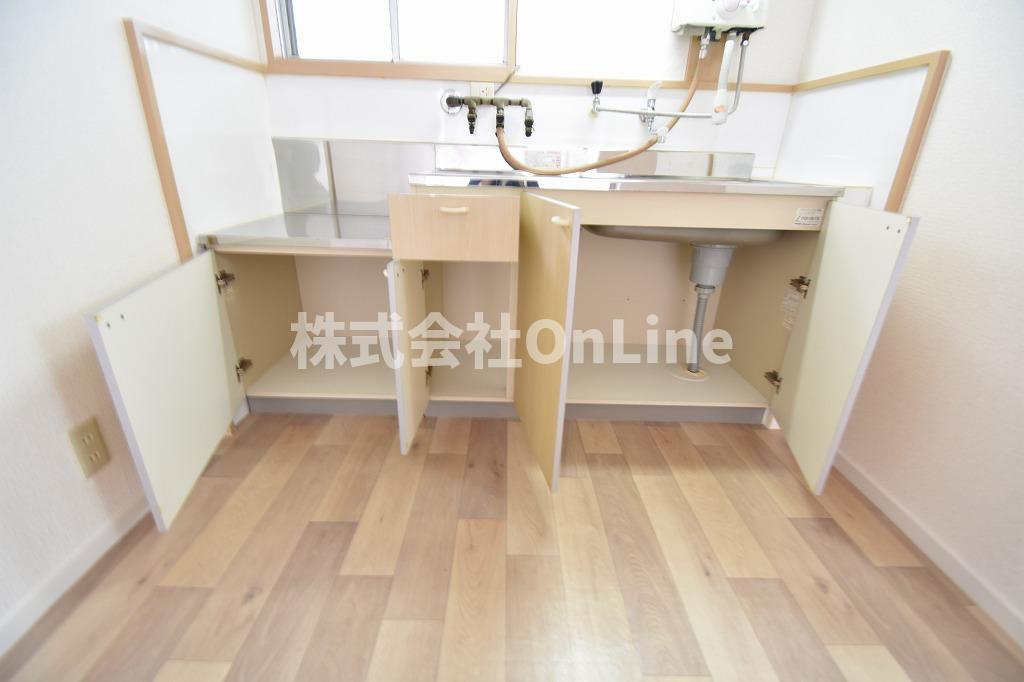 田中・大村ハイツの収納