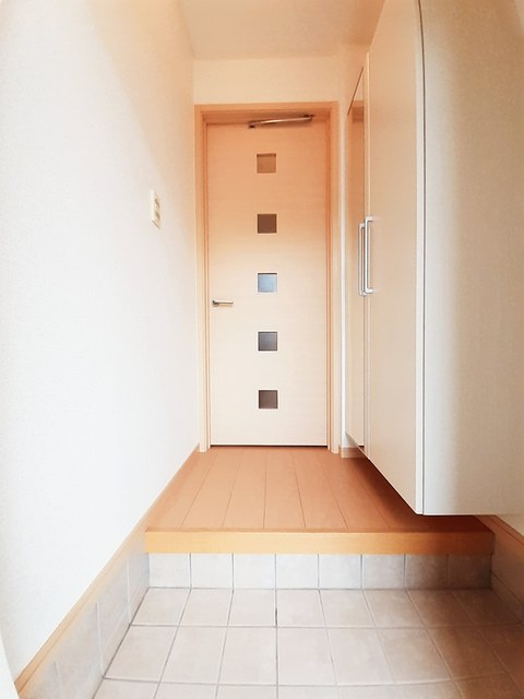 ビオラの玄関