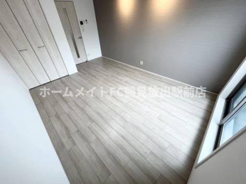 大阪市城東区鴫野東３丁目のアパートの洋室