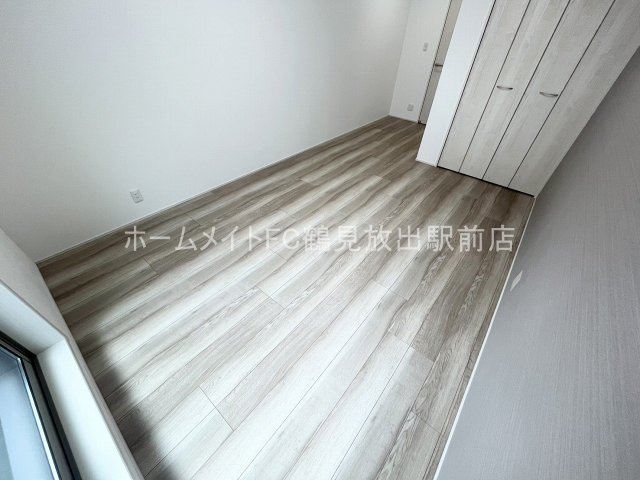 大阪市城東区鴫野東３丁目のアパートのバルコニー