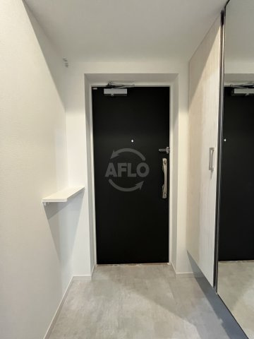 スプランディッド難波WESTⅡ　栄小学校区の玄関|スプランディッド難波WESTII　玄関