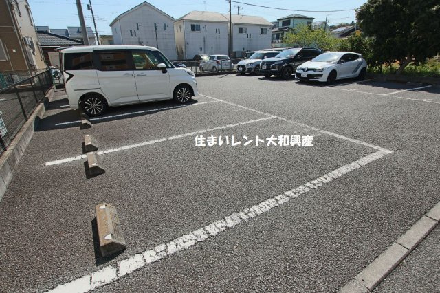 Lumiele Ⅲ（ルミエール３）の駐車場