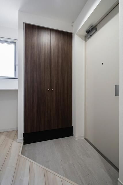 モンレーヴ御徒町の玄関