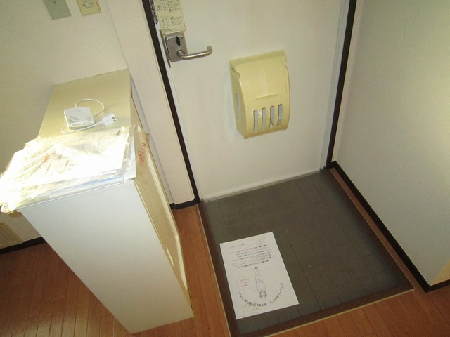 シャンティ東宮原の玄関