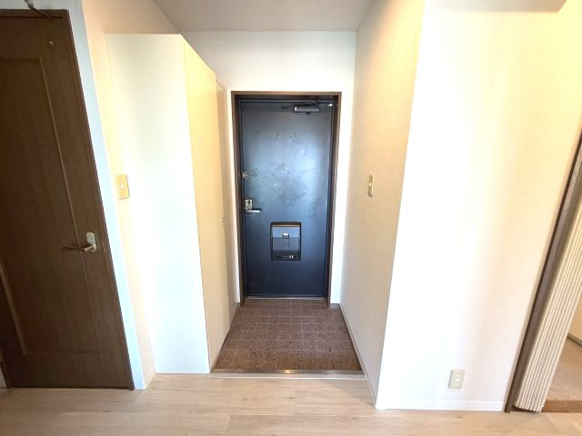 エクセルシア楠丘の玄関