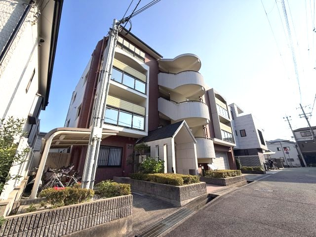 エクセルシア楠丘の外観