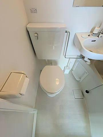 芦屋市伊勢町の賃貸マンションのトイレ
