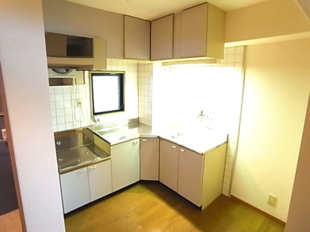 神戸市東灘区本庄町３丁目の賃貸マンションのキッチン