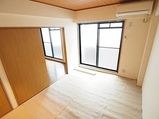 神戸市東灘区本庄町３丁目の賃貸マンションの居間・リビング