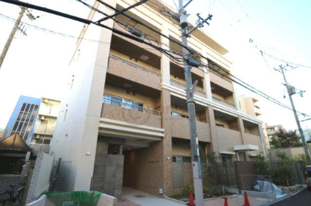神戸市東灘区住吉本町１丁目の賃貸マンションの外観