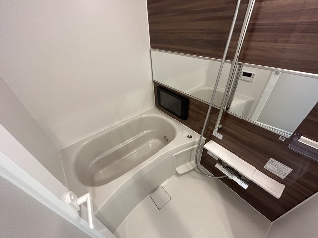西宮市今津水波町の賃貸マンションの浴室