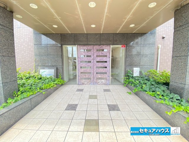 サンマンションアトレ横須賀駅前スカイステージ|事前予約にて現地ご見学いただけます！お気軽にお問い合わせください♪
■株式会社　セキュアハウス■
住宅ローンに強く、知識、経験豊富なスタッフ在籍
お客様に寄り添い、ご成約後もサポート致します。
