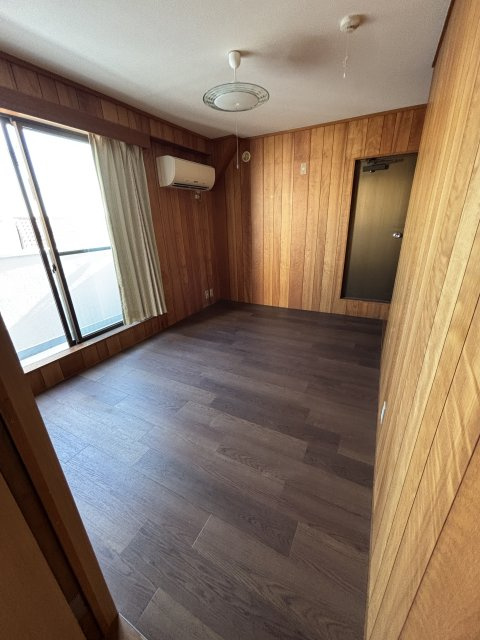 神戸市東灘区岡本１丁目の賃貸マンションの居間・リビング