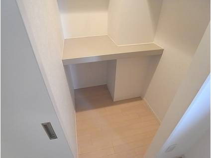 神戸市中央区割塚通２丁目の賃貸マンションの収納