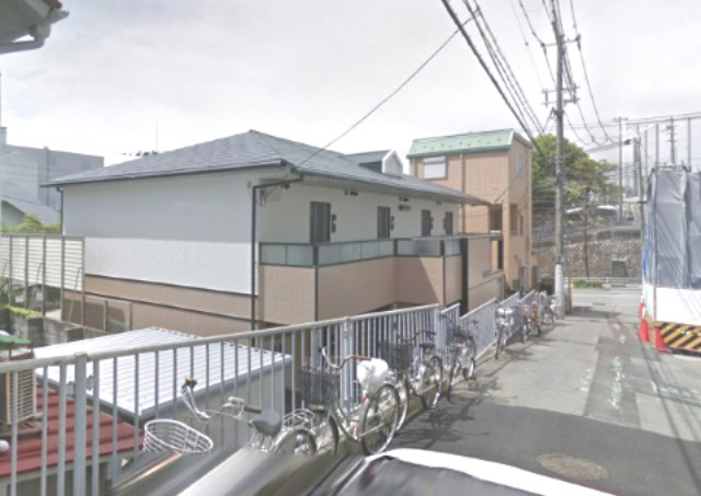 神戸市中央区中山手通７丁目のアパート