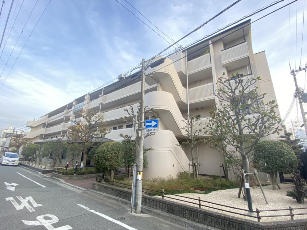 西宮市里中町２丁目の賃貸マンション