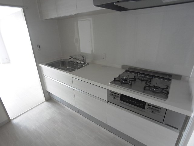 芦屋市呉川町の賃貸マンションのキッチン
