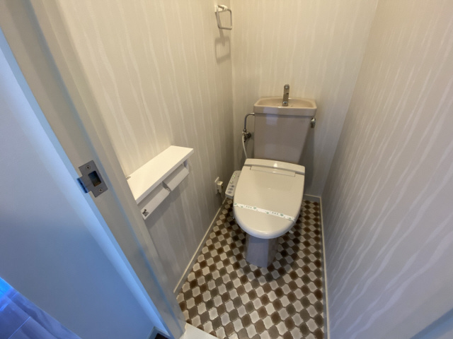 芦屋市打出町の賃貸マンションのトイレ