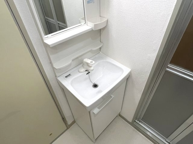神戸市灘区永手町２丁目の賃貸マンションの洗面所