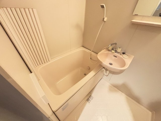 神戸市東灘区本庄町３丁目の賃貸マンションの浴室