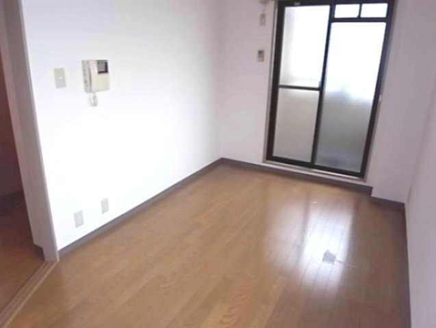 神戸市東灘区本庄町３丁目の賃貸マンションの居間・リビング